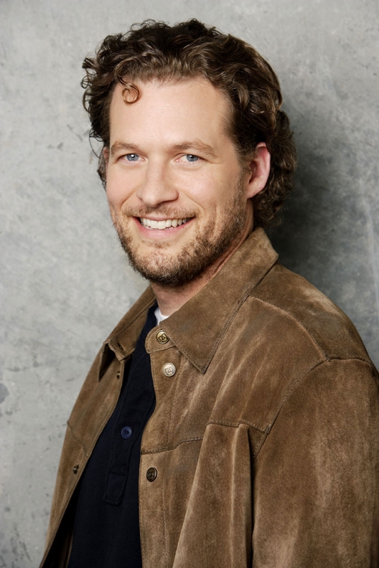 James Tupper 80811