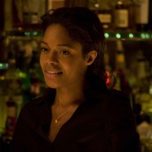 Naomie Harris in una scena del film August