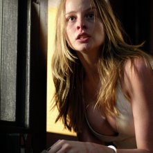 Rachel Nichols in una sequenza di -2: Livello del terrore