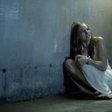 Rachel Nichols preda del terrore in una scena di -2: Livello del terrore (P2)