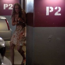 Rachel Nichols scappa via dal suo killer in una scena del film -2: Livello del terrore (P2)