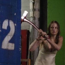 Rachel Nichols si ribella al suo killer in una scena di -2: Livello del terrore (P2)