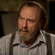 Rip Torn in una scena del film August