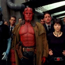 Ron Perlman e Selma Blair in una sequenza di Hellboy 2