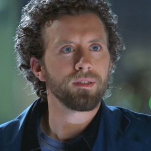 T.J. Thyne nel ruolo di Hodgins nella serie tv 'Bones' nell'episodio intitolato: Scomparsi