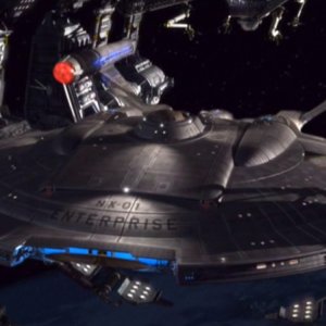 La NX-01 Enterprise è nel bacino spaziale, pronta al varo