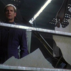 Scott Bakula nel ruolo del Capitano Jonathan Archer nella serie tv 'Enterprise', episodio: Onda d'urto - Parte 1