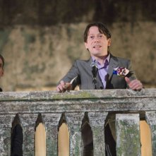 Anatole Taubman e Mathieu Amalric in una scena del film Quantum of Solace