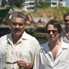 Joaquin Cosio, Mathieu Amalric e Anatole Taubman in una scena di Quantum of Solace