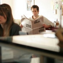 Richard Gunn in una scena di Garden Party
