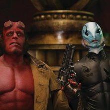 Ron Perlman (Hellboy) e Doug Jones (Abe) in una scena di Hellboy 2