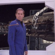 Scott Bakula interpreta il ruolo di Jonathan Archer nella serie tv 'Enterprise', episodio: Sosta forzata