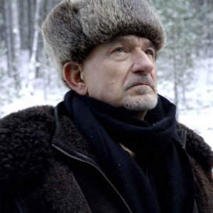 Ben Kingsley in una scena del film Transsiberian