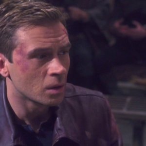 Connor Trinneer è il comandante Tucker nella serie tv 'Enterprise', episodio: Canamar