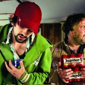 Fabrice Adde e Bouli Lanners in una sequenza di Eldorado Road