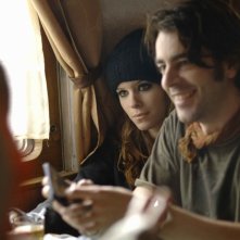 Kate Mara ed Eduardo Noriega in una scena di Transsiberian