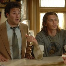 Seth Rogen e James Franco in una scena della commedia Pineapple Express