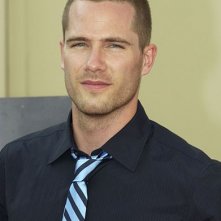 Luke MacFarlane