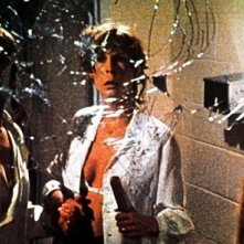Jamie Lee Curtis in una sequenza del film Non entrate in quella casa