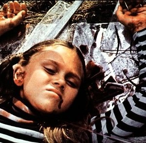 Una scena del film Non entrate in quella casa