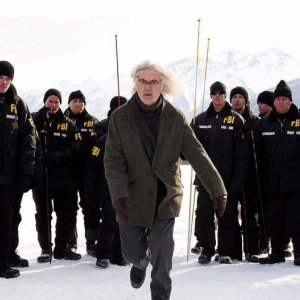 Billy Connolly in una sequenza di X-Files: Voglio crederci