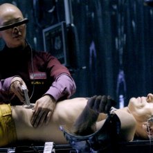 Linh Dan Pham e Lambert Wilson in una scena di Dante 01