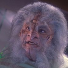 John Cothran Jr. nel ruolo dell'alieno Gralik nell'episodio 'La kemocite' della serie tv Enterprise