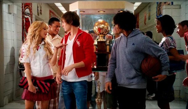 Ashley Tisdale E Zac Efron In Una Scena Di High School Musical 3 Senior Year 83209
