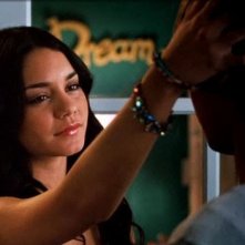 Vanessa Anne Hudgens in una sequenza di High School Musical 3: Senior Year