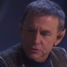 David Andrews nel ruolo di Lorian, figlio di Trip e T'Pol nell'episodio 'Un tuffo nel futuro' della terza stagione di Enterprise