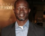 Djimon Hounsou nei panni di uno stregone