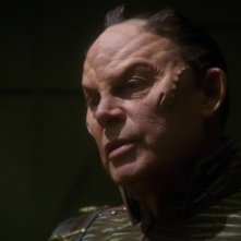Randy Oglesby è Degra, lo Xindi responsabile della costruzione dell'arma che minaccia di distruggere la Terra nella terza stagione di Enterprise, episodio: Azati primo