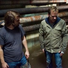 Il regista Alexandre Aja e Kiefer Sutherland sul set del film Riflessi di paura