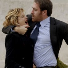 Isabella Ferrari e Valerio Mastandrea in una sequenza del film Un giorno perfetto