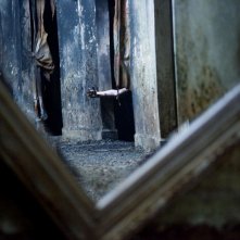 Un'inquietante scena del film Riflessi di paura
