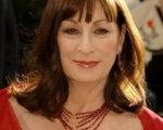 Anjelica Huston non sarà a Locarno