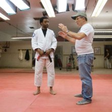 Chiwetel Ejiofor e il regista David Mamet sul set del film Redbelt