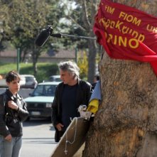 Il regista Mimmo Calopresti sul set di documentario La fabbrica dei tedeschi