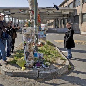 Un'immagine dal set del documentario La fabbrica dei tedeschi