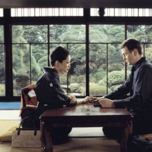 Benoît Magimel in una scena di film Inju, la bête dans l'ombre di Barbet Schroeder