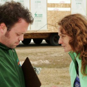 Jay Klaitz e Melissa Leo in una scena del film Frozen River