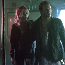 Leslie Bibb e Bradley Cooper in una scena del film The Midnight Meat Train