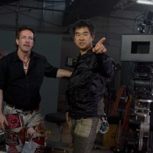 Lo scrittore Cliver Barker e il regista Ryuhei Kitamura sul set del film The Midnight Meat Train