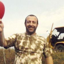 Adrian Titieni in una scena del film Hooked