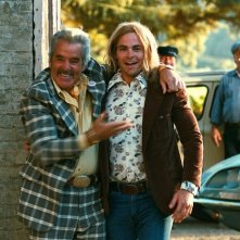 Dennis Farina e Chris Pine in una scena del film Bottle Shock