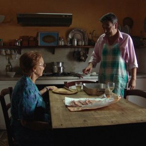 Gianni Di Gregorio in una sequenza del film Pranzo di Ferragosto