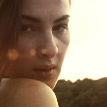 Ioana Flora in una scena del film Hooked