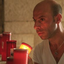 Pinuccio Lovero in una scena del film Pinuccio Lovero - Sogno di una morte di mezza estate di Pippo Mezzapesa