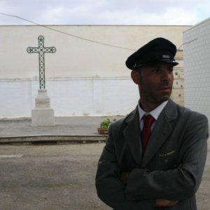 Pinuccio Lovero in una scena di Pinuccio Lovero - Sogno di una morte di mezza estate