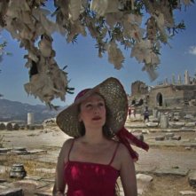 Una scena di Two Lines